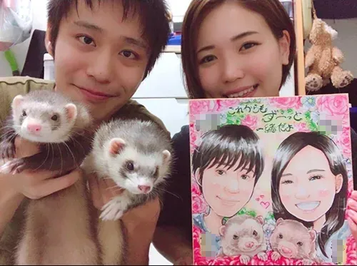 記念日に描いたカップルとペットの似顔絵